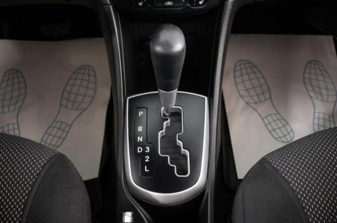 Hyundai Solaris I с пробегом 2012 года, цена 799 000 рублей, 163000 км, седан, Автокод Объявления
