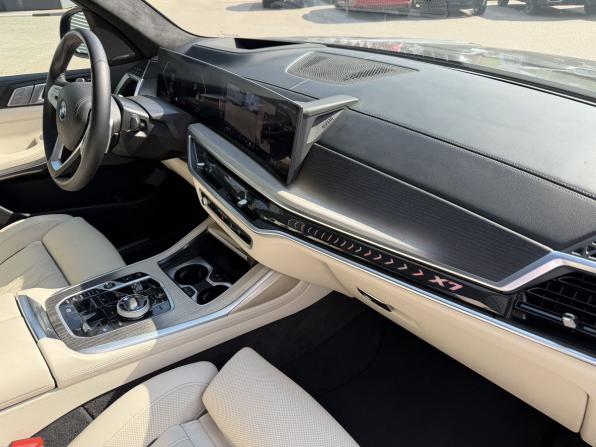 BMW X7 I (G07) Рестайлинг с пробегом 2025 года, цена 13 890 000 рублей, 11000 км, внедорожник, Автокод Объявления