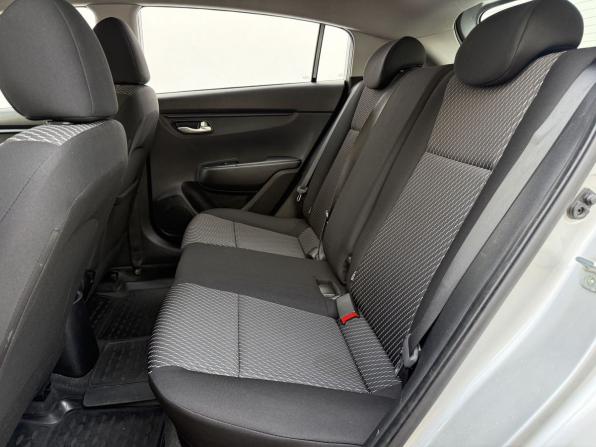 Kia Rio IV с пробегом 2019 года, цена 1 350 000 рублей, 133459 км, хэтчбек, Автокод Объявления