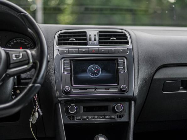 Volkswagen Polo V Рестайлинг с пробегом 2019 года, цена 1 190 000 рублей, 87605 км, седан, Автокод Объявления