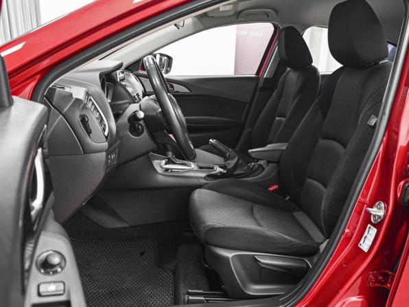 Mazda 3 III (BM) с пробегом 2013 года, цена 1 450 000 рублей, 127682 км, седан, Автокод Объявления