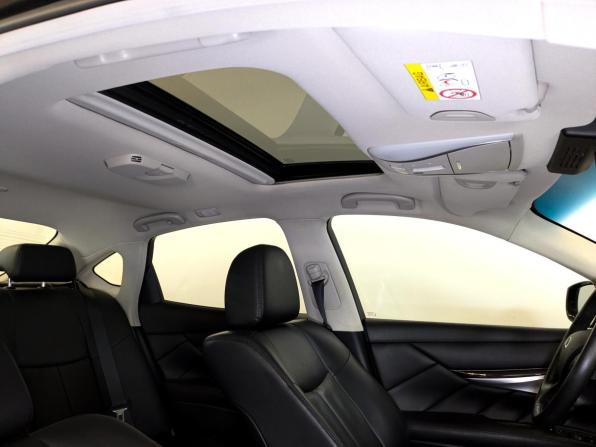 Infiniti Q70 I Рестайлинг с пробегом 2015 года, цена 2 425 000 рублей, 93317 км, седан, Автокод Объявления