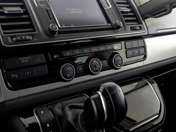 Volkswagen Multivan T6 с пробегом 2015 года, цена 3 630 000 рублей, 108299 км, минивэн, Автокод Объявления