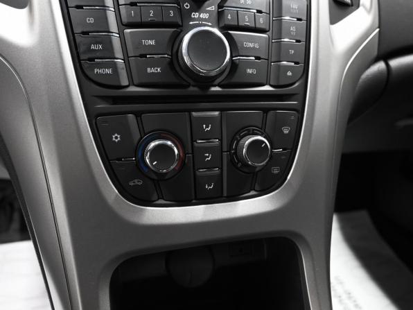 Opel Astra J с пробегом 2011 года, цена 695 000 рублей, 212002 км, хэтчбек, Автокод Объявления