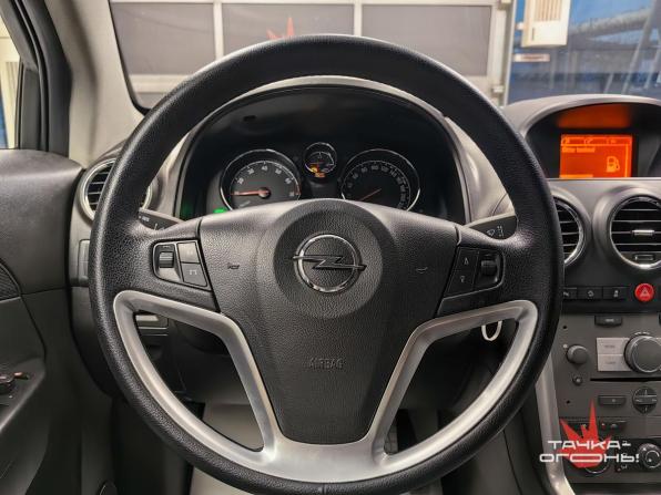 Opel Antara I Рестайлинг с пробегом 2014 года, цена 1 099 000 рублей, 156000 км, внедорожник, Автокод Объявления