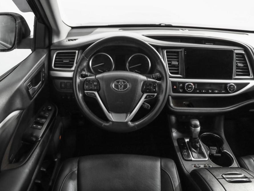 Toyota Highlander III (XU50) Рестайлинг Санкт-Петербург  - изображение 12