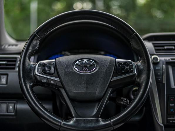 Toyota Camry VII (XV50) Рестайлинг с пробегом 2015 года, цена 1 699 000 рублей, 229449 км, седан, Автокод Объявления