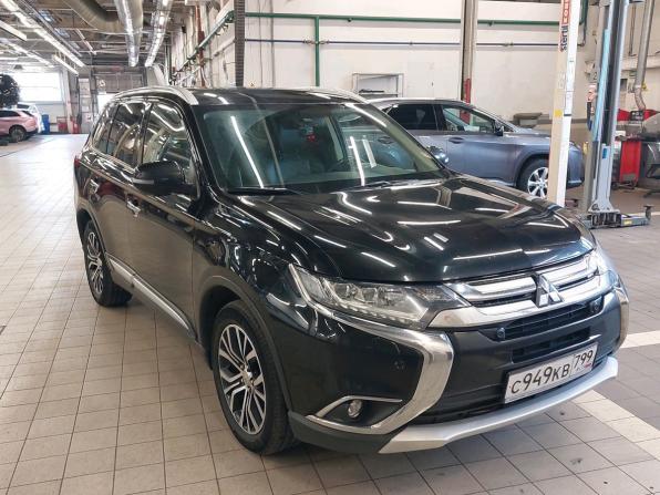 Mitsubishi Outlander III Рестайлинг 2 с пробегом 2018 года, цена 1 800 000 рублей, 162249 км, внедорожник, Автокод Объявления