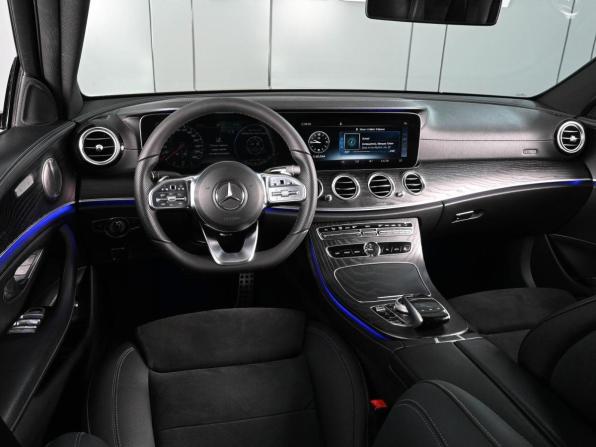 Mercedes-Benz E-Класс V (W213 S213 C238) с пробегом 2018 года, цена 2 949 000 рублей, 131421 км, седан, Автокод Объявления