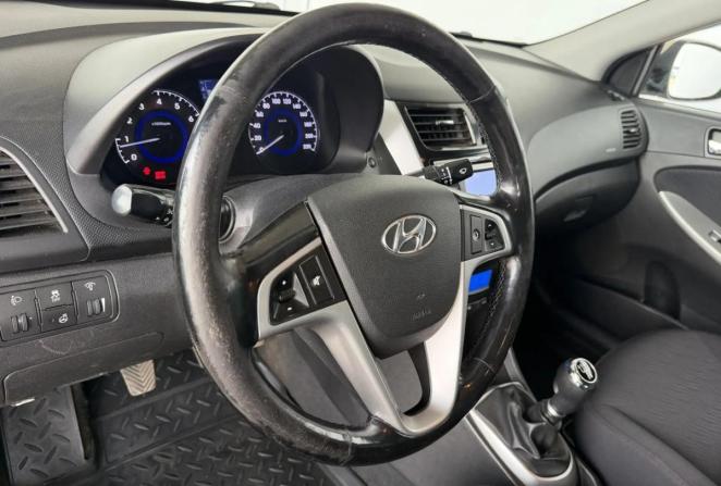Hyundai Solaris I с пробегом 2013 года, цена 770 000 рублей, 163818 км, седан, Автокод Объявления