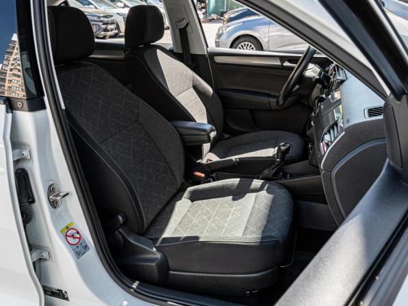 Volkswagen Polo VI с пробегом 2021 года, цена 1 599 000 рублей, 70848 км, лифтбек, Автокод Объявления