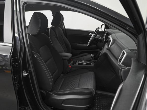 Kia Sportage IV Рестайлинг с пробегом 2021 года, цена 2 599 000 рублей, 57553 км, внедорожник, Автокод Объявления