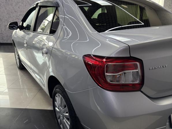 Renault Logan II с пробегом 2015 года, цена 899 000 рублей, 119339 км, седан, Автокод Объявления