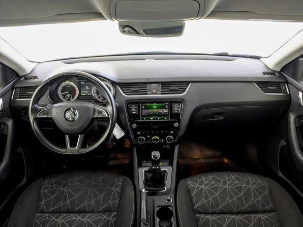 Skoda Octavia III (A7) Рестайлинг с пробегом 2019 года, цена 1 490 000 рублей, 194020 км, лифтбек, Автокод Объявления