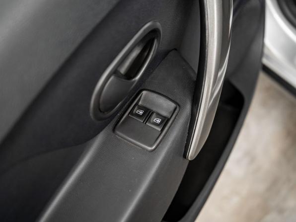 Renault Sandero II Рестайлинг с пробегом 2021 года, цена 1 300 000 рублей, 98751 км, хэтчбек, Автокод Объявления