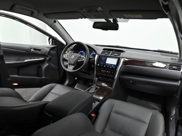 Toyota Camry VII (XV50) Рестайлинг 2 с пробегом 2017 года, цена 1 849 000 рублей, 233000 км, седан, Автокод Объявления