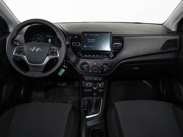 Hyundai Solaris II Рестайлинг с пробегом 2020 года, цена 1 604 000 рублей, 67000 км, седан, Автокод Объявления