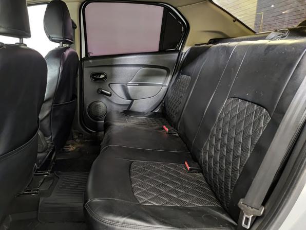 Renault Logan II с пробегом 2017 года, цена 330 000 рублей, 575257 км, седан, Автокод Объявления