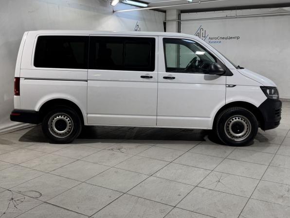 Volkswagen Caravelle T6 с пробегом 2015 года, цена 2 479 800 рублей, 140000 км, минивэн, Автокод Объявления