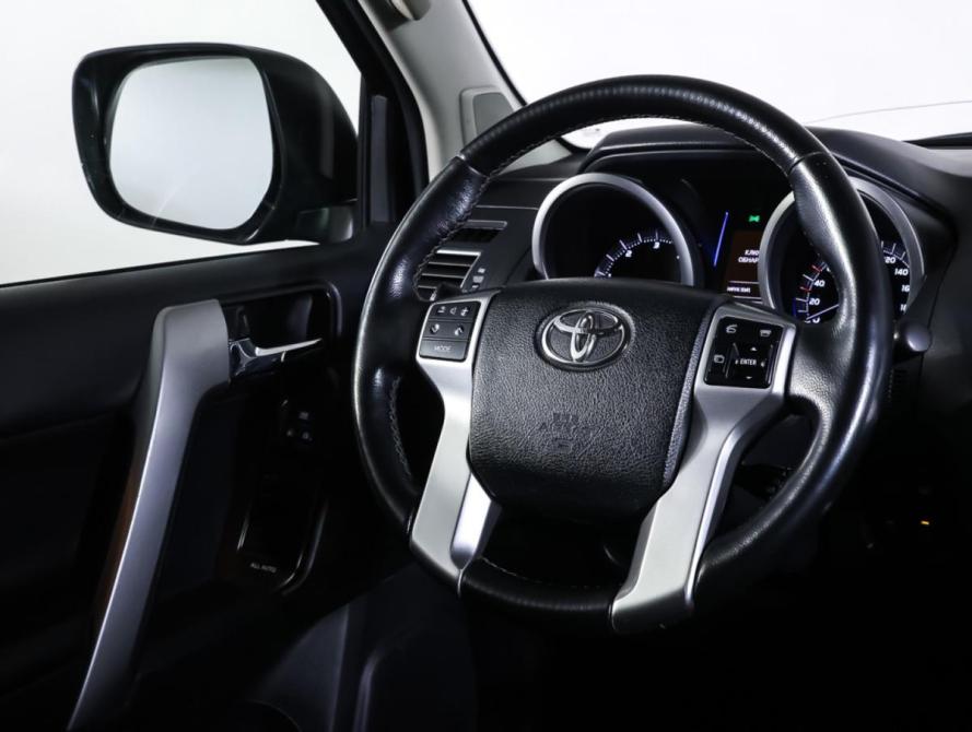 Toyota Land Cruiser Prado 150 Series Рестайлинг 1 Москва  - изображение 13