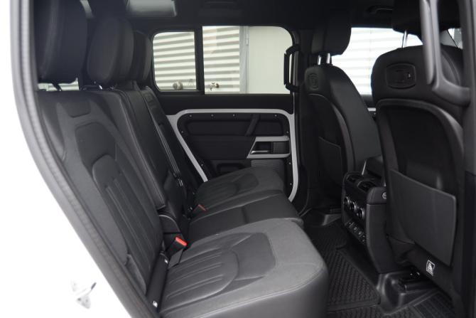 Land Rover Defender II с пробегом 2021 года, цена 4 795 000 рублей, 76123 км, внедорожник, Автокод Объявления