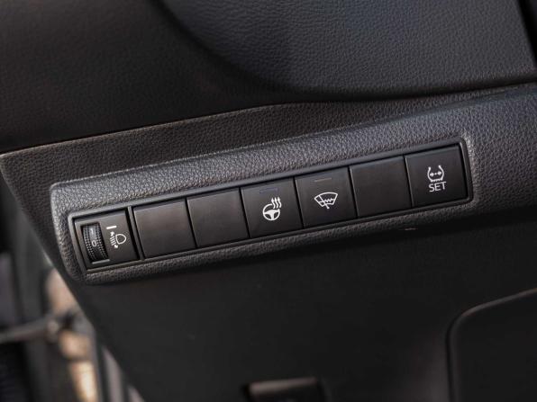 Toyota Corolla XI (E160 E170 E180) Рестайлинг 1 с пробегом 2019 года, цена 1 710 000 рублей, 116994 км, седан, Автокод Объявления