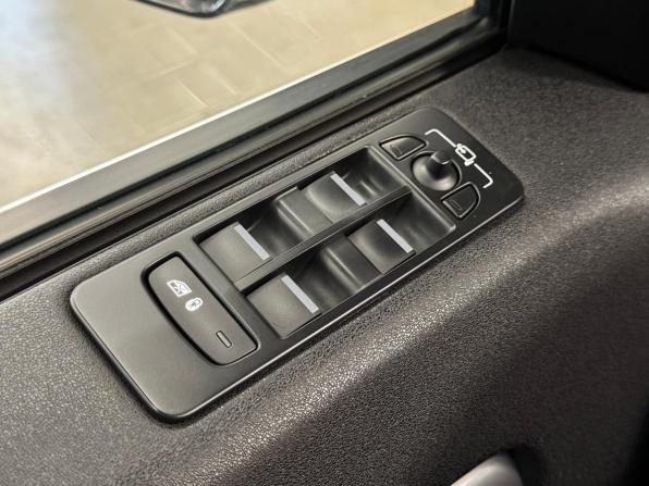 Land Rover Discovery Sport I с пробегом 2017 года, цена 2 399 000 рублей, 116322 км, внедорожник, Автокод Объявления