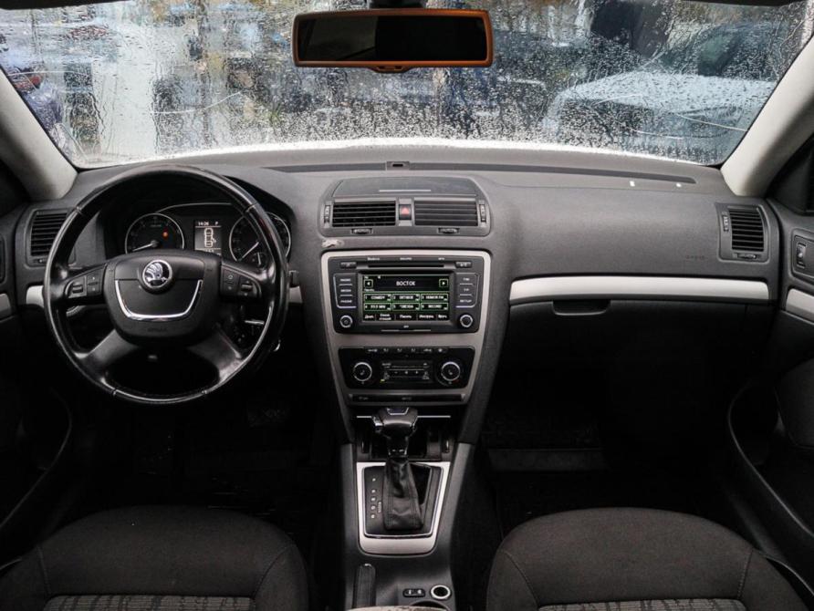 Skoda Octavia II (A5) Рестайлинг Москва  - изображение 9