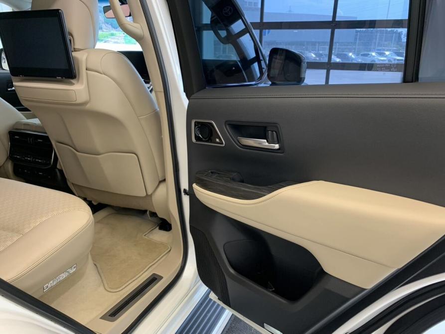 Toyota Land Cruiser 300 Series Екатеринбург  - изображение 29