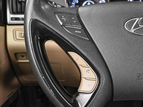 Hyundai Sonata VI (YF) с пробегом 2012 года, цена 1 113 000 рублей, 174212 км, седан, Автокод Объявления