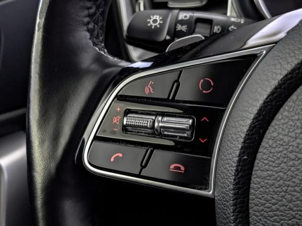 Kia Ceed III с пробегом 2019 года, цена 1 590 000 рублей, 148750 км, универсал, Автокод Объявления