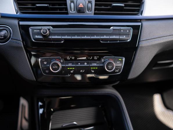 BMW X1 II (F48) Рестайлинг с пробегом 2019 года, цена 2 321 000 рублей, 145448 км, внедорожник, Автокод Объявления