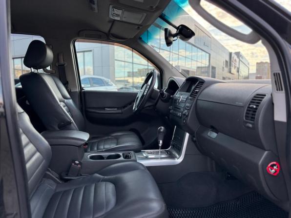 Nissan Pathfinder III Рестайлинг с пробегом 2011 года, цена 1 500 000 рублей, 263964 км, внедорожник, Автокод Объявления