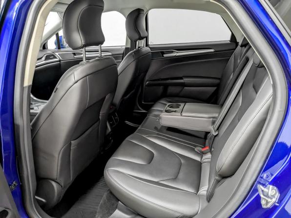 Ford Mondeo V с пробегом 2018 года, цена 1 950 000 рублей, 100154 км, седан, Автокод Объявления