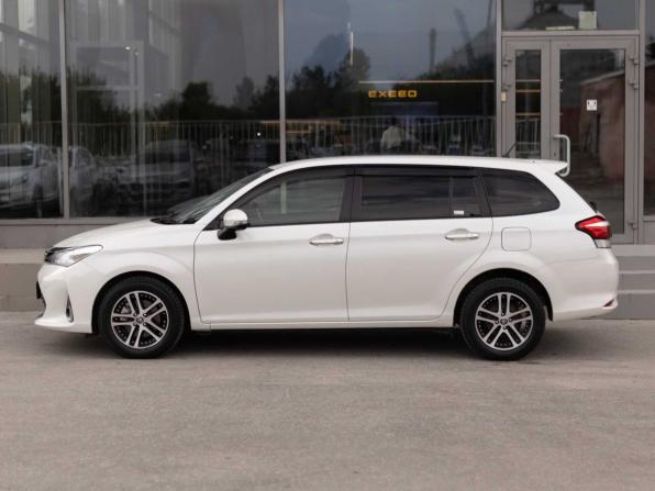 Toyota Corolla XI (E160 E170) Рестайлинг 2 с пробегом 2018 года, цена 1 300 000 рублей, 77832 км, универсал, Автокод Объявления