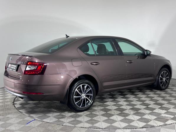 Skoda Octavia III (A7) Рестайлинг с пробегом 2018 года, цена 1 998 000 рублей, 74329 км, лифтбек, Автокод Объявления