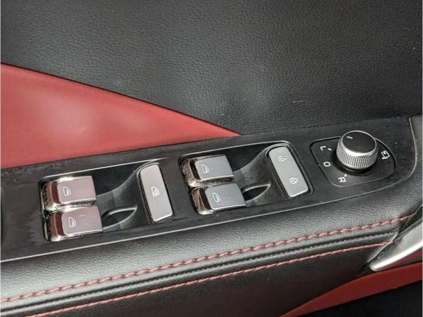 Geely Coolray I с пробегом 2023 года, цена 1 760 000 рублей, 33000 км, внедорожник, Автокод Объявления
