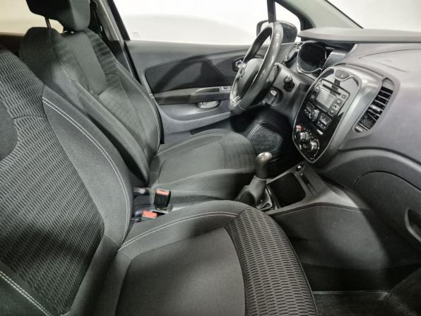 Renault Kaptur I с пробегом 2017 года, цена 1 099 000 рублей, 300890 км, внедорожник, Автокод Объявления
