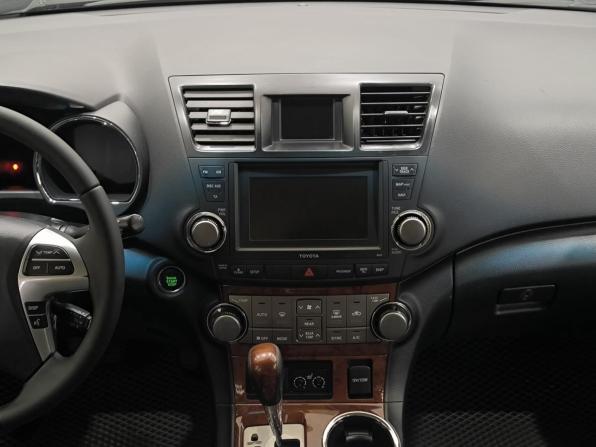 Toyota Highlander II (XU40) Рестайлинг с пробегом 2011 года, цена 1 850 000 рублей, 192870 км, внедорожник, Автокод Объявления