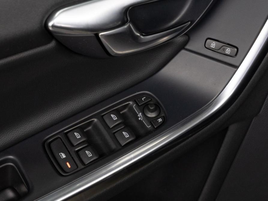 Volvo S60 II Тюмень  - изображение 12