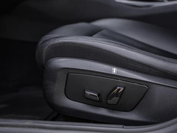 BMW 5 серии VII (G30/G31/G38) с пробегом 2017 года, цена 2 375 000 рублей, 266703 км, седан, Автокод Объявления