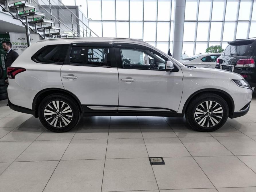 Mitsubishi Outlander III Рестайлинг 3 Казань  - изображение 5
