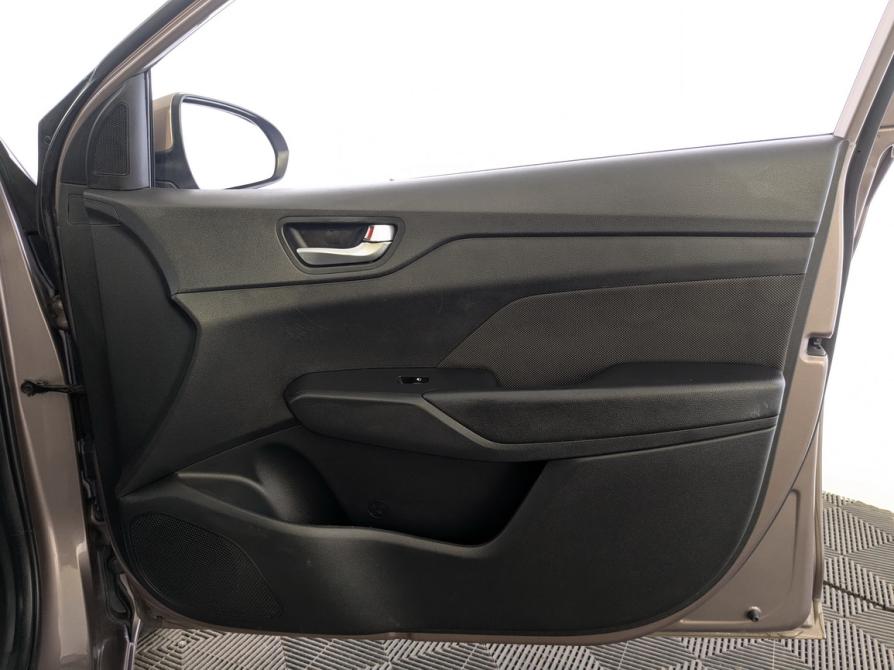 Hyundai Solaris II Москва  - изображение 24