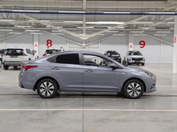 Hyundai Solaris II с пробегом 2017 года, цена 1 189 000 рублей, 89252 км, седан, Автокод Объявления