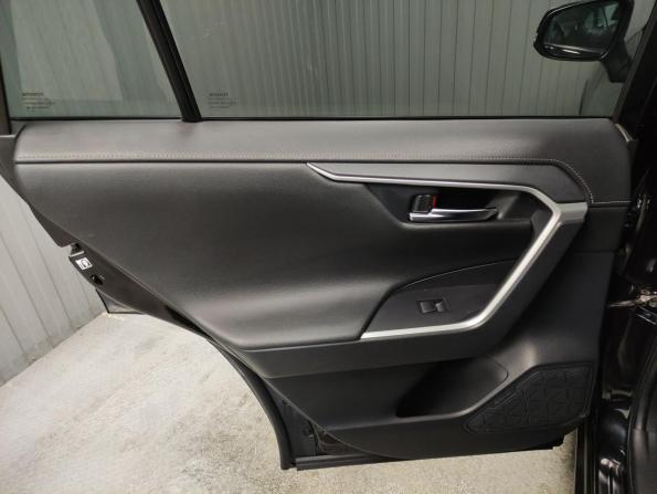 Toyota RAV4 V (XA50) с пробегом 2021 года, цена 3 190 000 рублей, 108416 км, внедорожник, Автокод Объявления