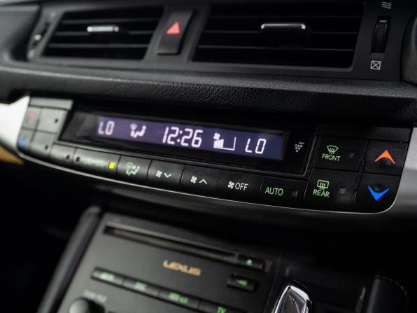 Lexus CT I с пробегом 2011 года, цена 1 300 000 рублей, 186518 км, хэтчбек, Автокод Объявления