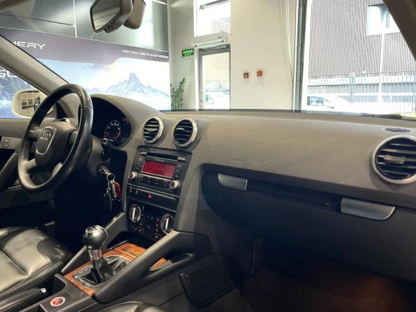 Audi A3 II (8P) Рестайлинг 2 с пробегом 2011 года, цена 1 056 000 рублей, 85596 км, хэтчбек, Автокод Объявления