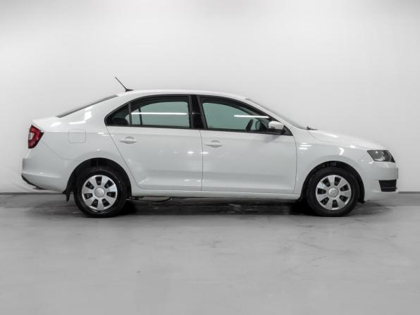Skoda Rapid I Рестайлинг с пробегом 2019 года, цена 895 000 рублей, 196149 км, лифтбек, Автокод Объявления