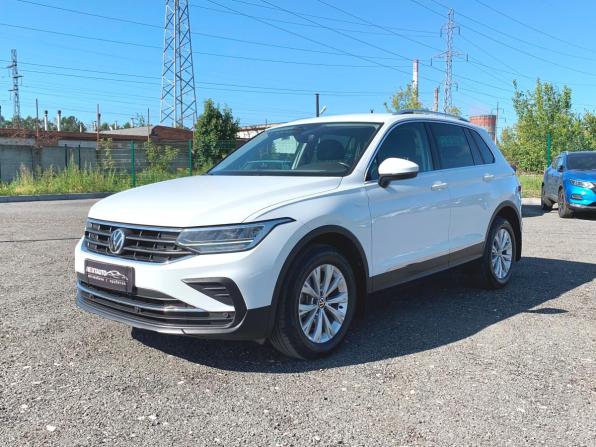 Volkswagen Tiguan II Рестайлинг с пробегом 2021 года, цена 3 335 600 рублей, 63829 км, внедорожник, Автокод Объявления