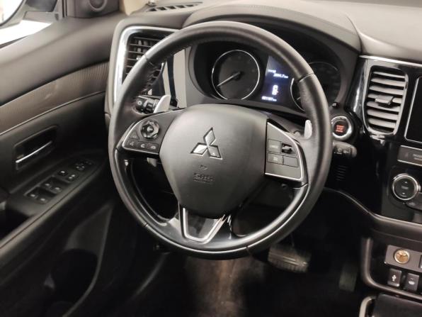 Mitsubishi Outlander III Рестайлинг 3 с пробегом 2019 года, цена 2 449 000 рублей, 81106 км, внедорожник, Автокод Объявления